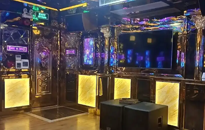 다낭 벤츠 가라오케 현장 이미지
